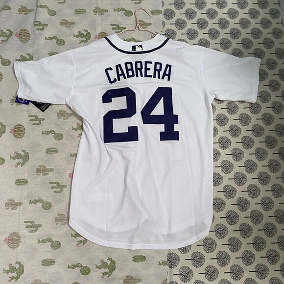 Miguel Cabrera Signed Detroit Tigers #24 Jersey NFL - Picture 6 of 8